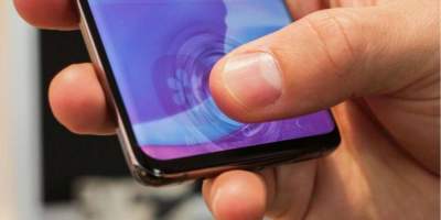 Сканер Samsung Galaxy S10 обманули с помощью фальшивого пальца