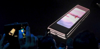 Специалисты назвали причину поломки гибких смартфонов Samsung Galaxy Fold
