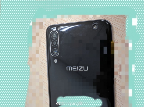 Meizu 16T появился на «живых» снимках с тройной основной камерой