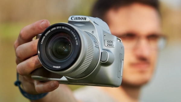 Canon EOS 250D: для поклонников экстремальной съёмки