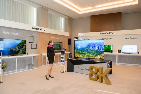 LG показала новые 4K-телевизоры с ИИ-технологиями и проекторы для российского рынка