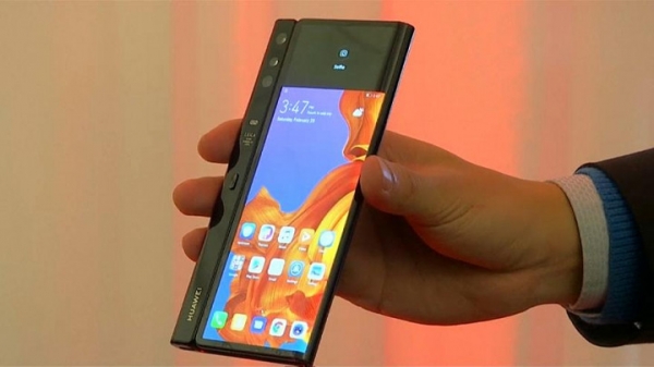 Складные смартфоны отступают: Huawei отложил запуск Mate X