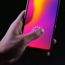 Подэкранные сканеры отпечатков пальцев научились встраивать и в LCD дисплеи